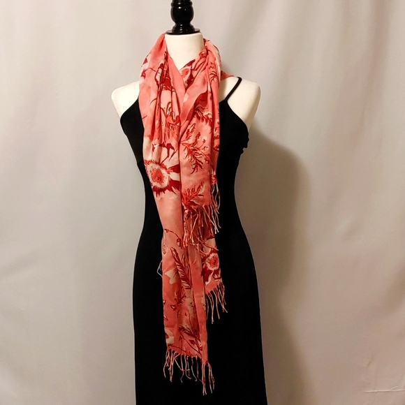 Nordstrom scarf/wrap - Picture 5 of 6